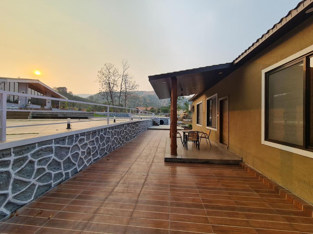 Hillrock Resort & Villas, Neral-كارجات المظهر الخارجي الصورة